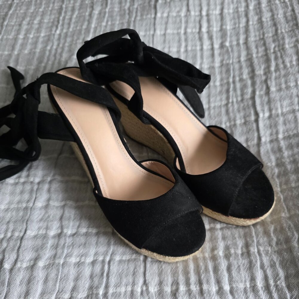 NWT Black Espadrille Sandal Size 8